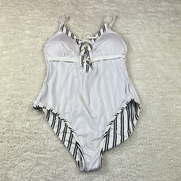 Nautica lace up front striped one piece swimsuit, size XL - Picture 8 of 11